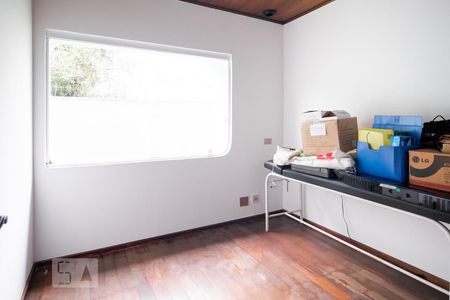 Casa para alugar com 500m², 4 quartos e 2 vagas Casa para alugar com 500m², 4 quartos e 2 vagasSaleta 2