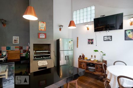 Casa para alugar com 500m², 4 quartos e 2 vagas Casa para alugar com 500m², 4 quartos e 2 vagasÁrea Churrasqueira