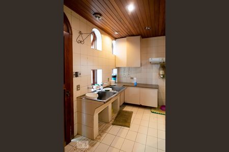 Casa para alugar com 500m², 4 quartos e 2 vagas Casa para alugar com 500m², 4 quartos e 2 vagasÁrea de Serviço