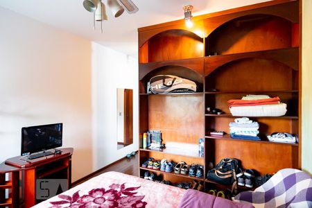 Casa para alugar com 500m², 4 quartos e 2 vagas Casa para alugar com 500m², 4 quartos e 2 vagasQuarto 3 - Suíte