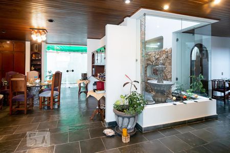 Casa para alugar com 500m², 4 quartos e 2 vagas Casa para alugar com 500m², 4 quartos e 2 vagasSala Jantar