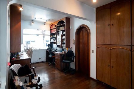 Casa para alugar com 500m², 4 quartos e 2 vagas Casa para alugar com 500m², 4 quartos e 2 vagasEscritório