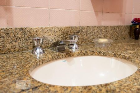 Casa para alugar com 500m², 4 quartos e 2 vagas Casa para alugar com 500m², 4 quartos e 2 vagasBanheiro Quarto 2 - Suíte