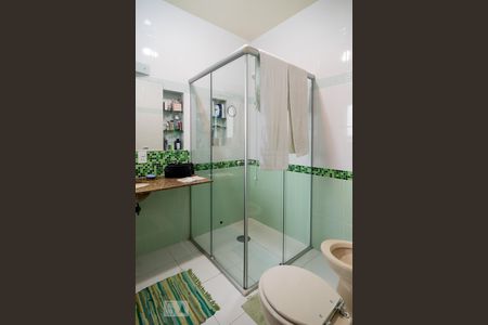 Casa para alugar com 500m², 4 quartos e 2 vagas Casa para alugar com 500m², 4 quartos e 2 vagasBanheiro Quarto 3 - Suíte