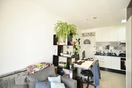 Apartamento à venda com 32m², 1 quarto e sem vagaSala e cozinha