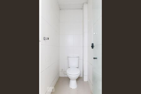 Banheiro de casa para alugar com 1 quarto, 25m² em Conjunto Residencial Trinta E Um de Marco, São José dos Campos
