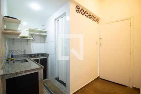 Cozinha de apartamento para alugar com 1 quarto, 25m² em Copacabana, Rio de Janeiro