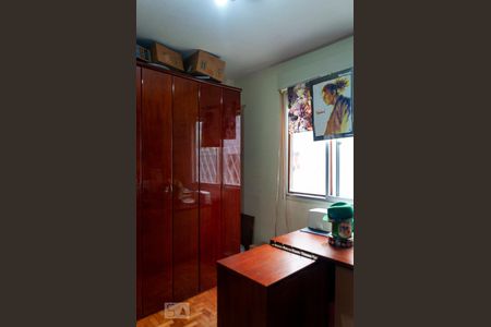 Quarto 1 de apartamento à venda com 3 quartos, 74m² em Cristal, Porto Alegre