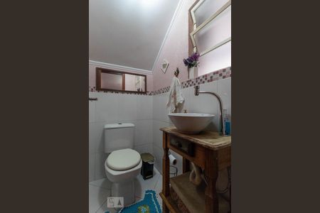 Lavabo de casa de condomínio à venda com 4 quartos, 250m² em Santo Antônio, Porto Alegre