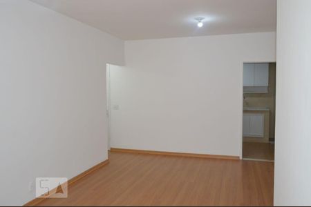 Sala de apartamento para alugar com 2 quartos, 73m² em Icaraí, Niterói