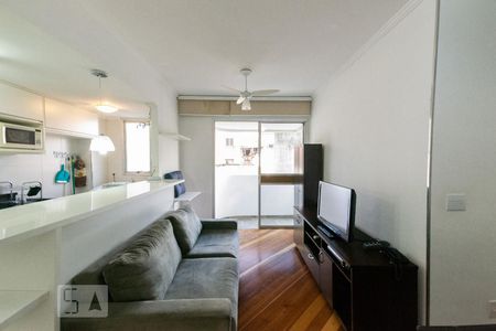 Sala de apartamento para alugar com 2 quartos, 57m² em Moema, São Paulo