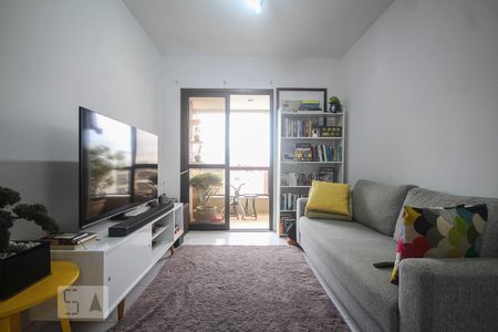 Sala de apartamento para alugar com 2 quartos, 75m² em Barra da Tijuca, Rio de Janeiro