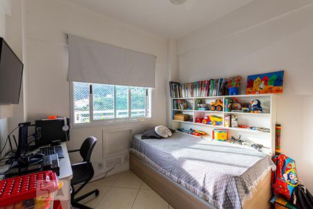 Quarto 1 de apartamento à venda com 2 quartos, 69m² em Santa Rosa, Niterói