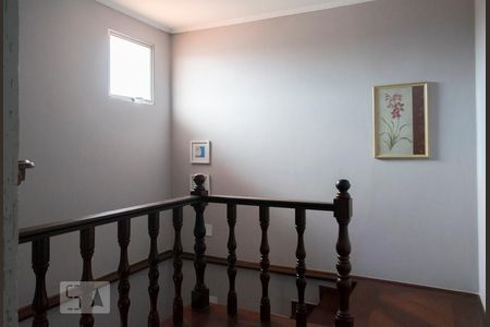 HALL ESCADAS de casa à venda com 3 quartos, 240m² em Jardim do Colégio (zona Norte), São Paulo