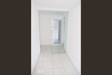 Corredor de casa para alugar com 2 quartos, 60m² em Vila Carrao, São Paulo