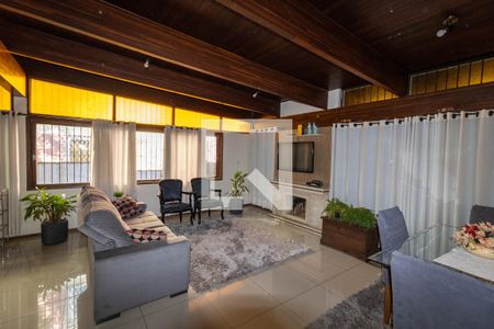 Sala de casa à venda com 4 quartos, 310m² em Nonoai, Porto Alegre