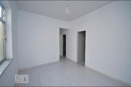 Sala de apartamento à venda com 2 quartos, 63m² em São Lourenço, Niterói