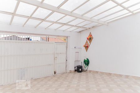 Casa à venda com 245m², 3 quartos e 2 vagas Casa à venda com 245m², 3 quartos e 2 vagasGaragem