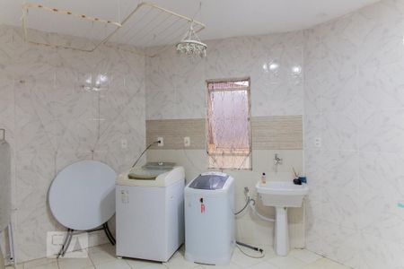 Casa à venda com 245m², 3 quartos e 2 vagas Casa à venda com 245m², 3 quartos e 2 vagasÁrea de Serviço