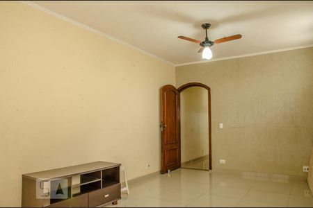 Sala de casa para alugar com 3 quartos, 198m² em Piqueri, São Paulo