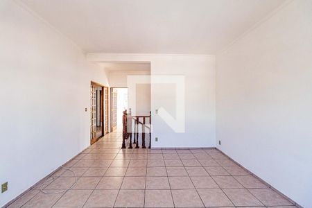 Sala de casa para alugar com 3 quartos, 250m² em Ferreira, São Paulo