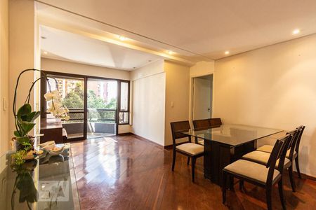 Sala de apartamento à venda com 3 quartos, 72m² em Real Parque, São Paulo