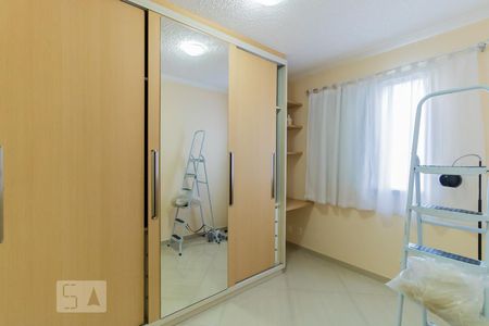 Quarto 2 de apartamento para alugar com 2 quartos, 43m² em Vila Talarico, São Paulo