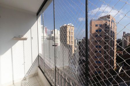 Varanda de apartamento para alugar com 3 quartos, 100m² em Sumarezinho, São Paulo