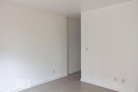 Quarto de kitnet/studio para alugar com 1 quarto, 33m² em Centro Histórico, Porto Alegre