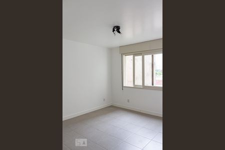 Quarto de kitnet/studio para alugar com 1 quarto, 33m² em Centro Histórico, Porto Alegre