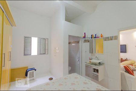 Suíte de casa à venda com 5 quartos, 227m² em Vila Verde, São Paulo