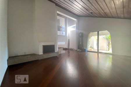 Sala de casa para alugar com 4 quartos, 411m² em Jardim Morumbi, São Paulo