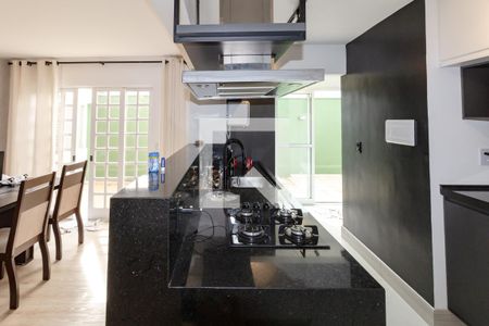 Cozinha de apartamento à venda com 2 quartos, 97m² em Vila Nova Conceição, São Paulo
