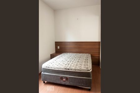 Quarto/Sala de kitnet/studio para alugar com 1 quarto, 25m² em Centro Histórico, Porto Alegre