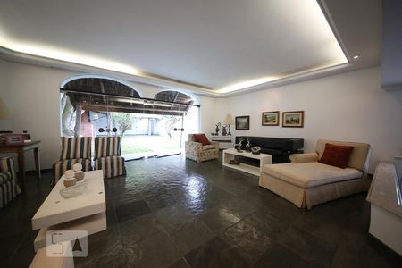 Sala  de casa para alugar com 4 quartos, 365m² em Jardim dos Estados, São Paulo