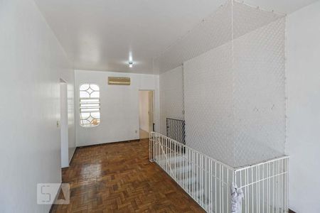 Casa à venda com 200m², 5 quartos e sem vagaSala