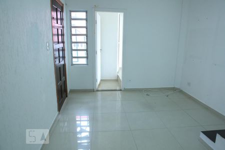 Sala de casa para alugar com 3 quartos, 55m² em Vila Brasilina, São Paulo