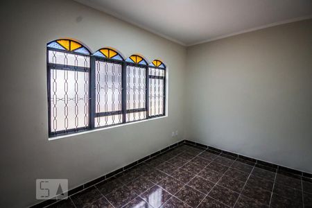 Sala de TV de casa para alugar com 4 quartos, 190m² em Vila Nogueira, Campinas
