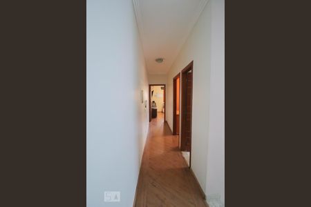 Casa à venda com 205m², 4 quartos e 3 vagas Casa à venda com 205m², 4 quartos e 3 vagasvista da Sacada