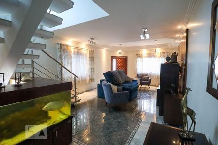 Sala de casa à venda com 4 quartos, 205m² em Vila Augusta, Guarulhos