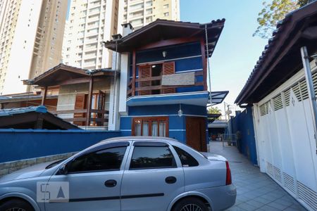 Casa à venda com 205m², 4 quartos e 3 vagas Casa à venda com 205m², 4 quartos e 3 vagasGaragem