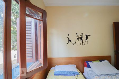 Casa à venda com 205m², 4 quartos e 3 vagas Casa à venda com 205m², 4 quartos e 3 vagasDormitório