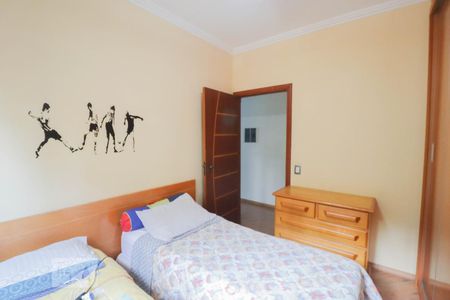 Casa à venda com 205m², 4 quartos e 3 vagas Casa à venda com 205m², 4 quartos e 3 vagasDormitório