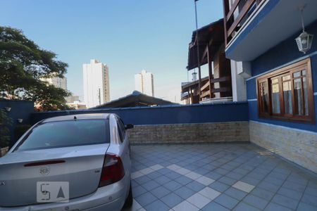 Casa à venda com 205m², 4 quartos e 3 vagas Casa à venda com 205m², 4 quartos e 3 vagasGaragem
