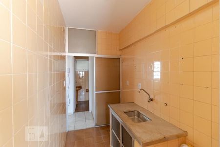 Cozinha de apartamento à venda com 1 quarto, 66m² em Centro, Campinas