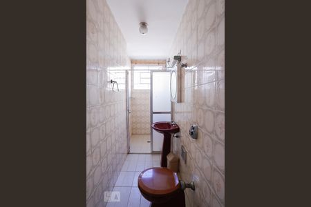 Casa à venda com 350m², 6 quartos e 5 vagas Casa à venda com 350m², 6 quartos e 5 vagasBanheiro Suíte