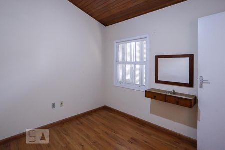 Casa à venda com 350m², 6 quartos e 5 vagas Casa à venda com 350m², 6 quartos e 5 vagasSuíte