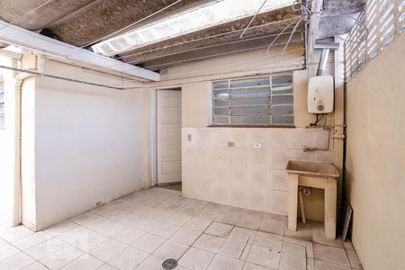 Casa à venda com 350m², 6 quartos e 5 vagas Casa à venda com 350m², 6 quartos e 5 vagasÁrea de Serviço Edícula