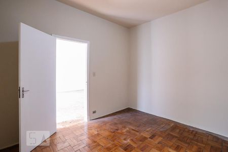 Casa à venda com 350m², 6 quartos e 5 vagas Casa à venda com 350m², 6 quartos e 5 vagasQuarto 1 Edícula