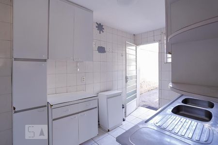 Casa à venda com 350m², 6 quartos e 5 vagas Casa à venda com 350m², 6 quartos e 5 vagasCozinha